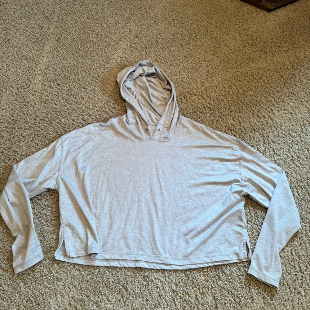 Athleta Cropped Hoodie *missing drawstring*